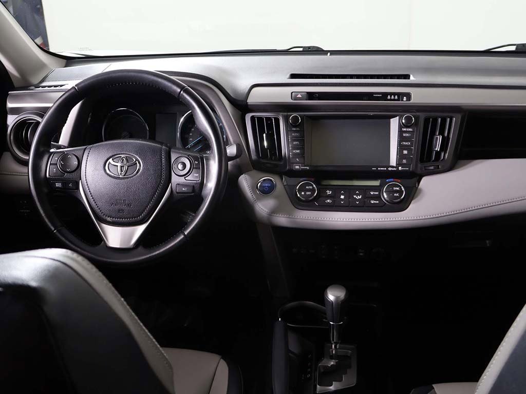 Used 2018 Toyota RAV4 Limited image 32