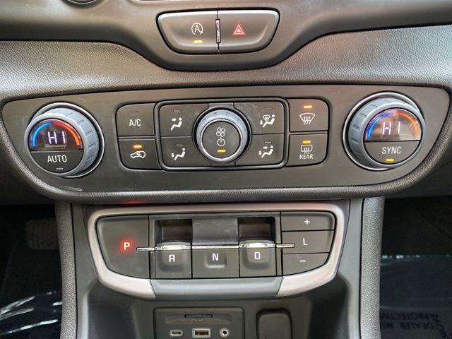 Used 2024 GMC Terrain AT4 w/ Infotainment Package II image 11