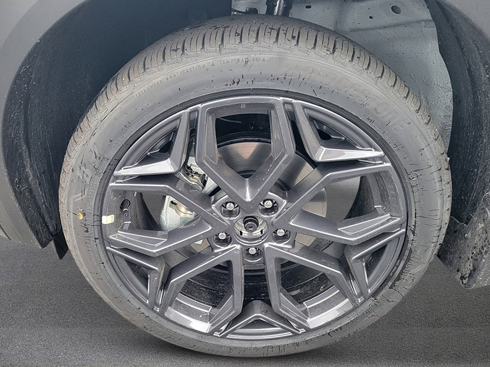 New 2026 Nissan Kicks SR AWD/4WD image 9