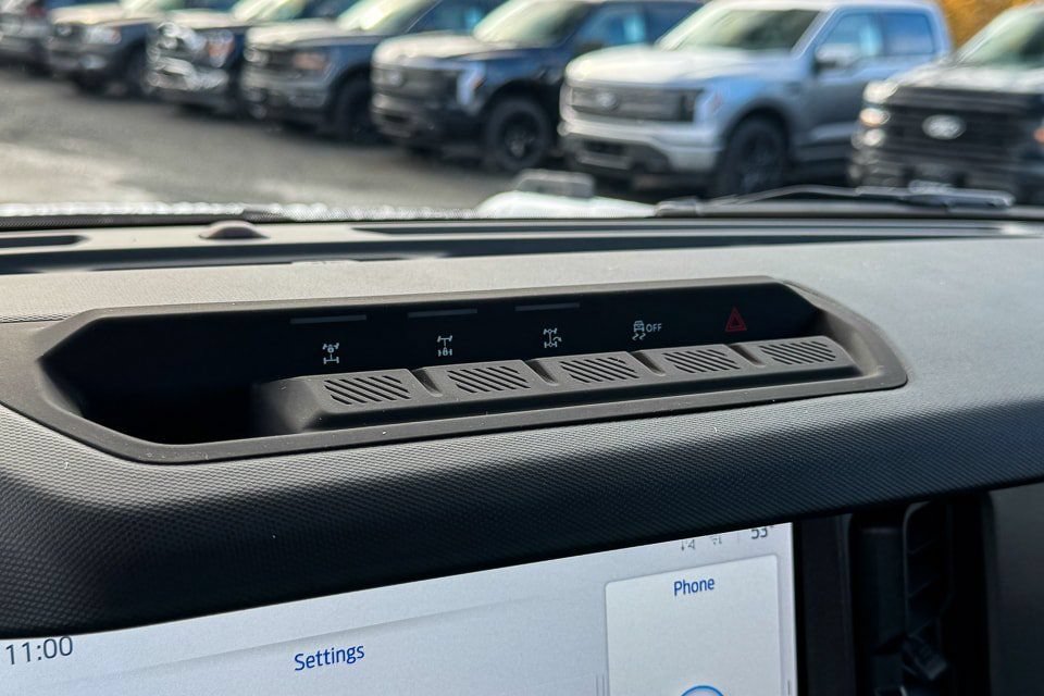 New 2025 Ford Bronco 2-Door w/ Sasquatch Package AWD/4WD image 36