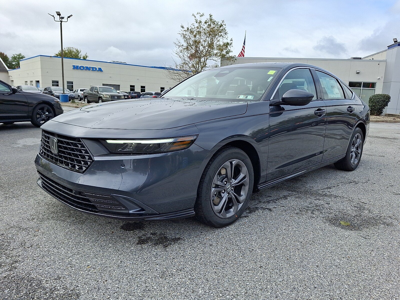 New 2026 Honda Accord EX-L image 2