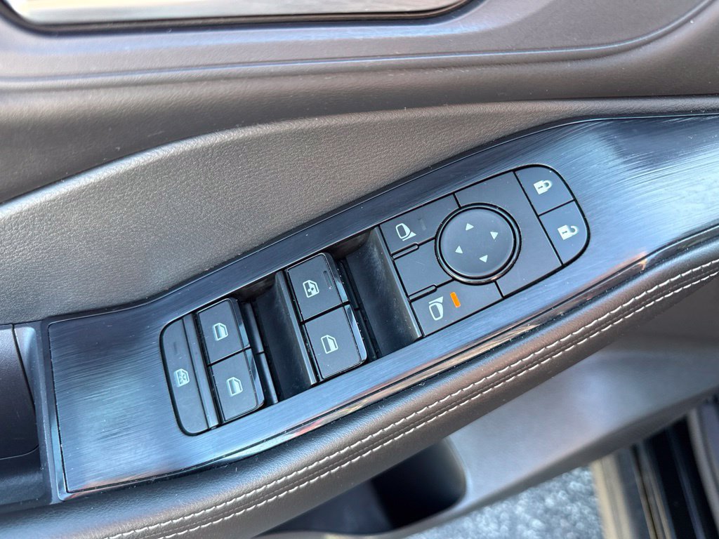 Certified 2026 Nissan Rogue SV AWD/4WD image 13