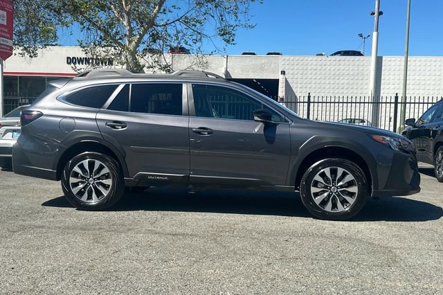 Used 2025 Subaru Outback Limited AWD/4WD image 3