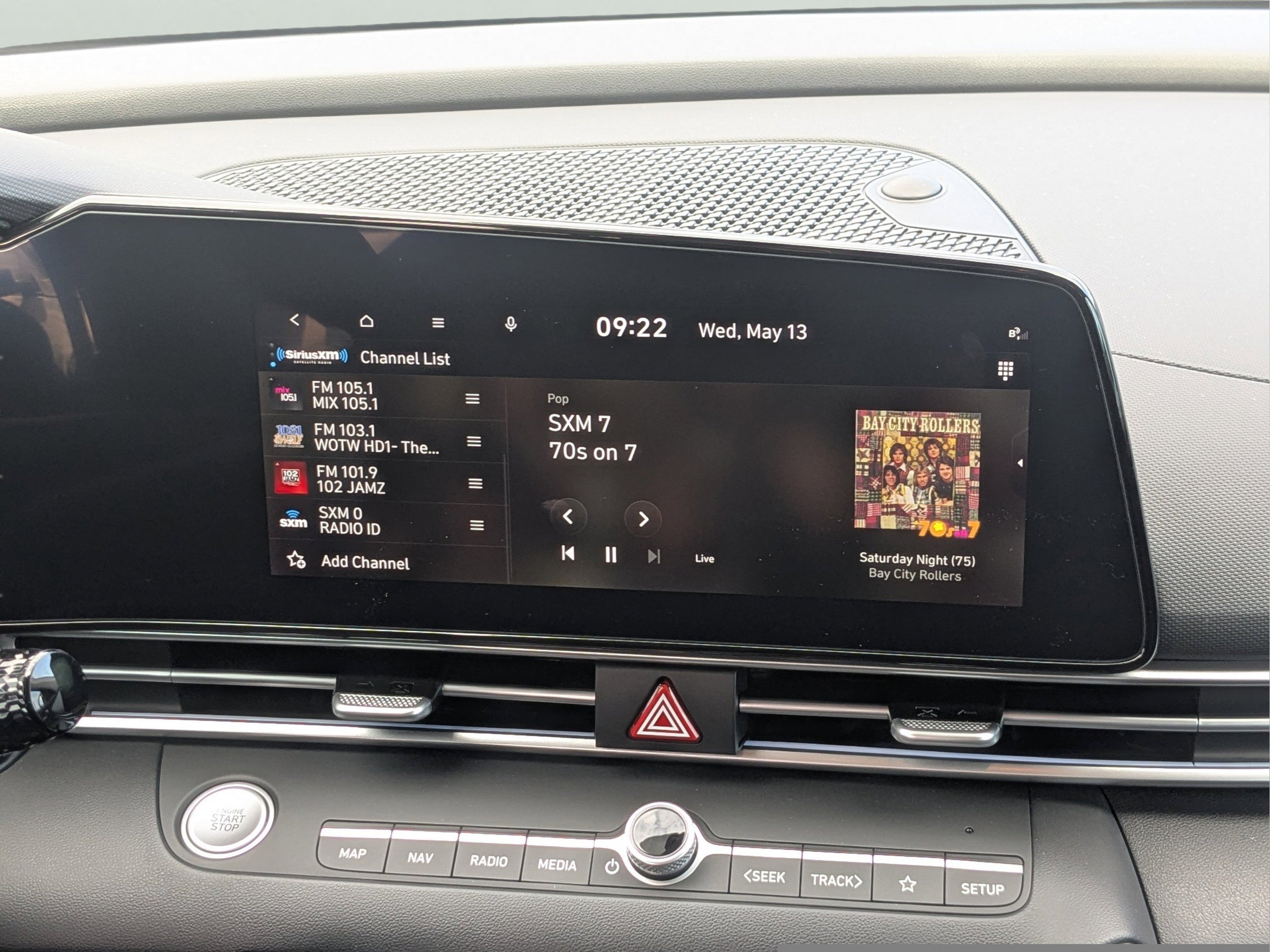 Used 2024 Hyundai Elantra Limited FWD image 16