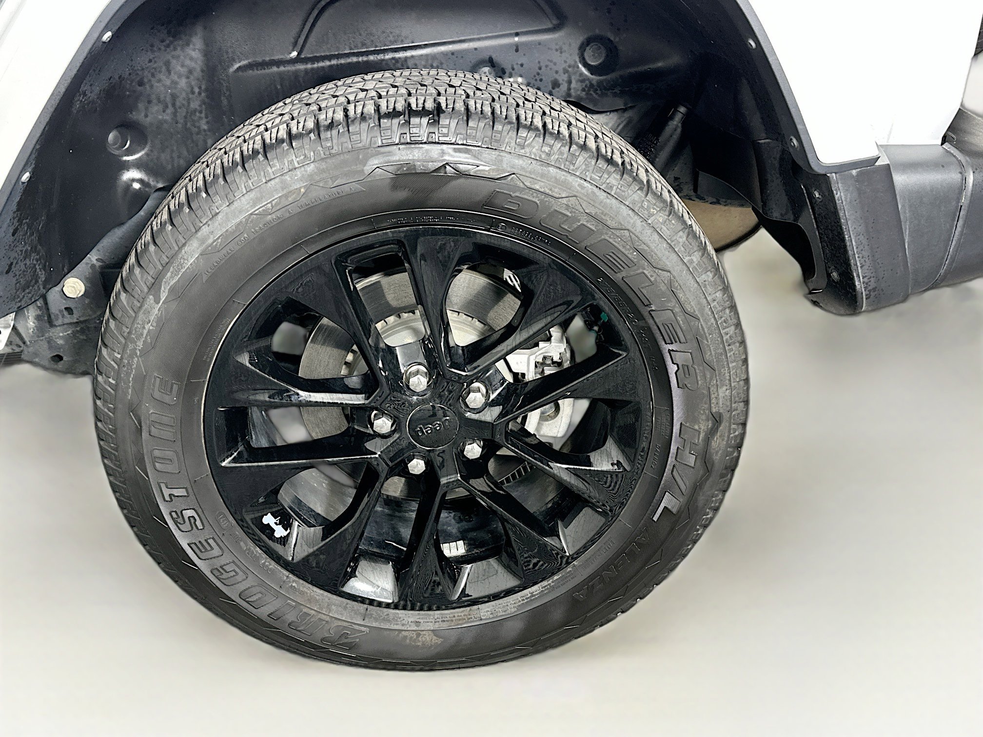 Used 2021 Jeep Wrangler Sahara w/ Safety Group image 11