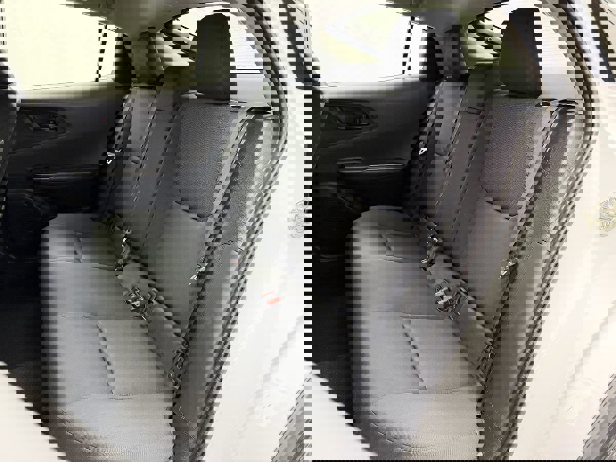 Used 2025 Toyota Prius LE image 28