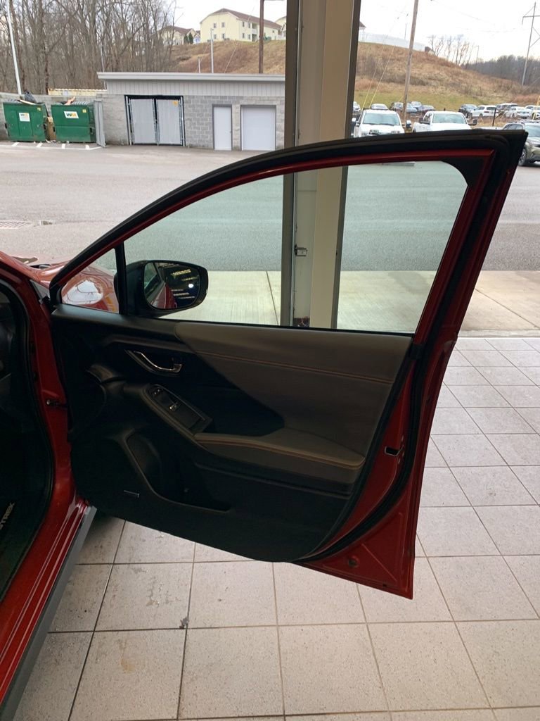 Used 2024 Subaru Crosstrek 2.5i Limited w/ Crosstrek Mirror Package AWD/4WD image 14