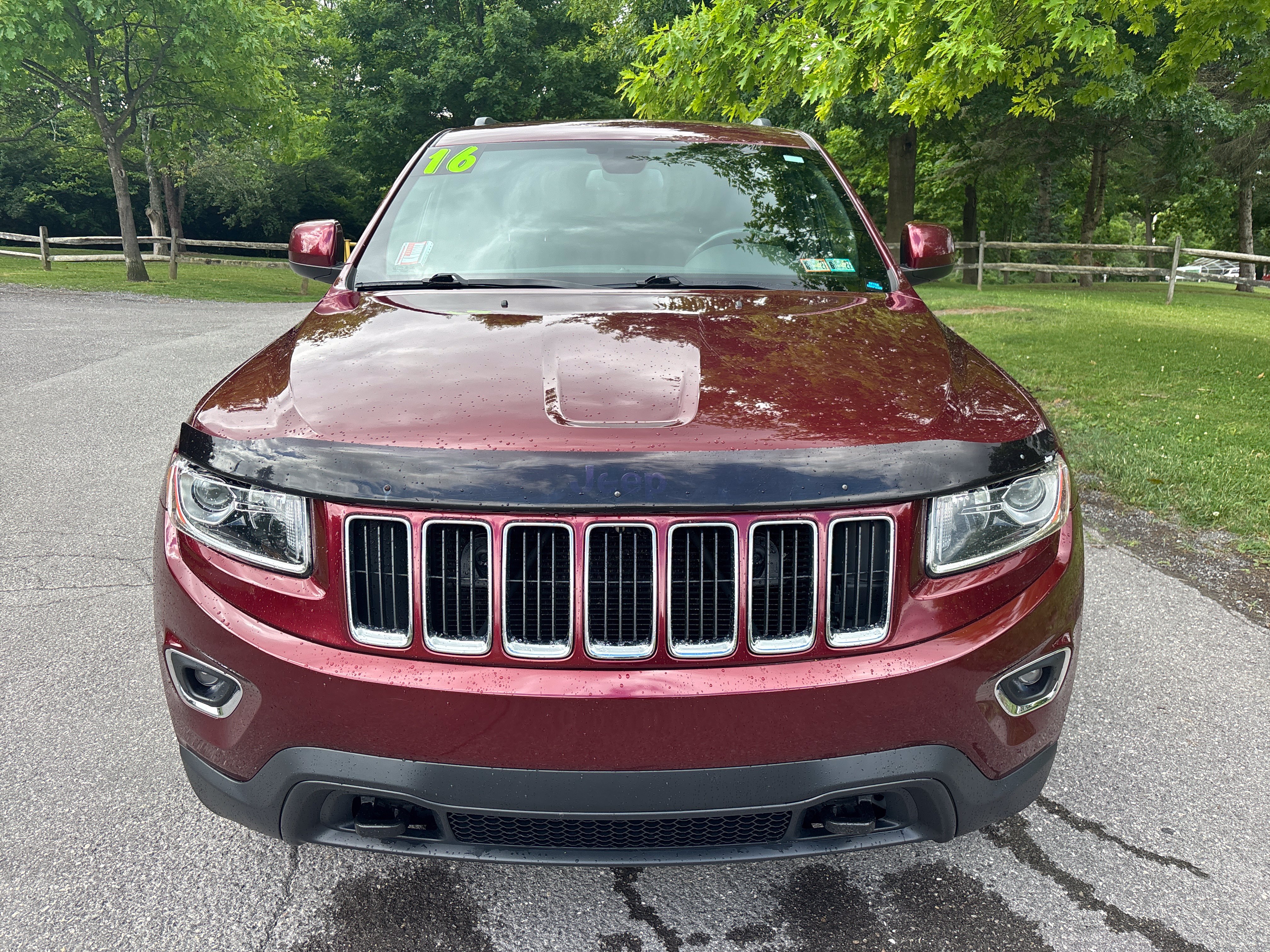 Used 2016 Jeep Grand Cherokee Laredo w/ Quick Order Package 23E AWD/4WD image 9