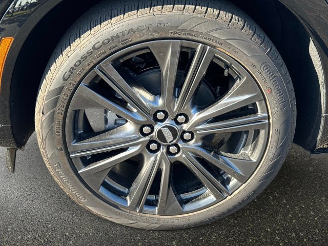 New 2027 Cadillac Optiq Premium Sport w/ LPO, Floor Liner Package AWD/4WD image 9