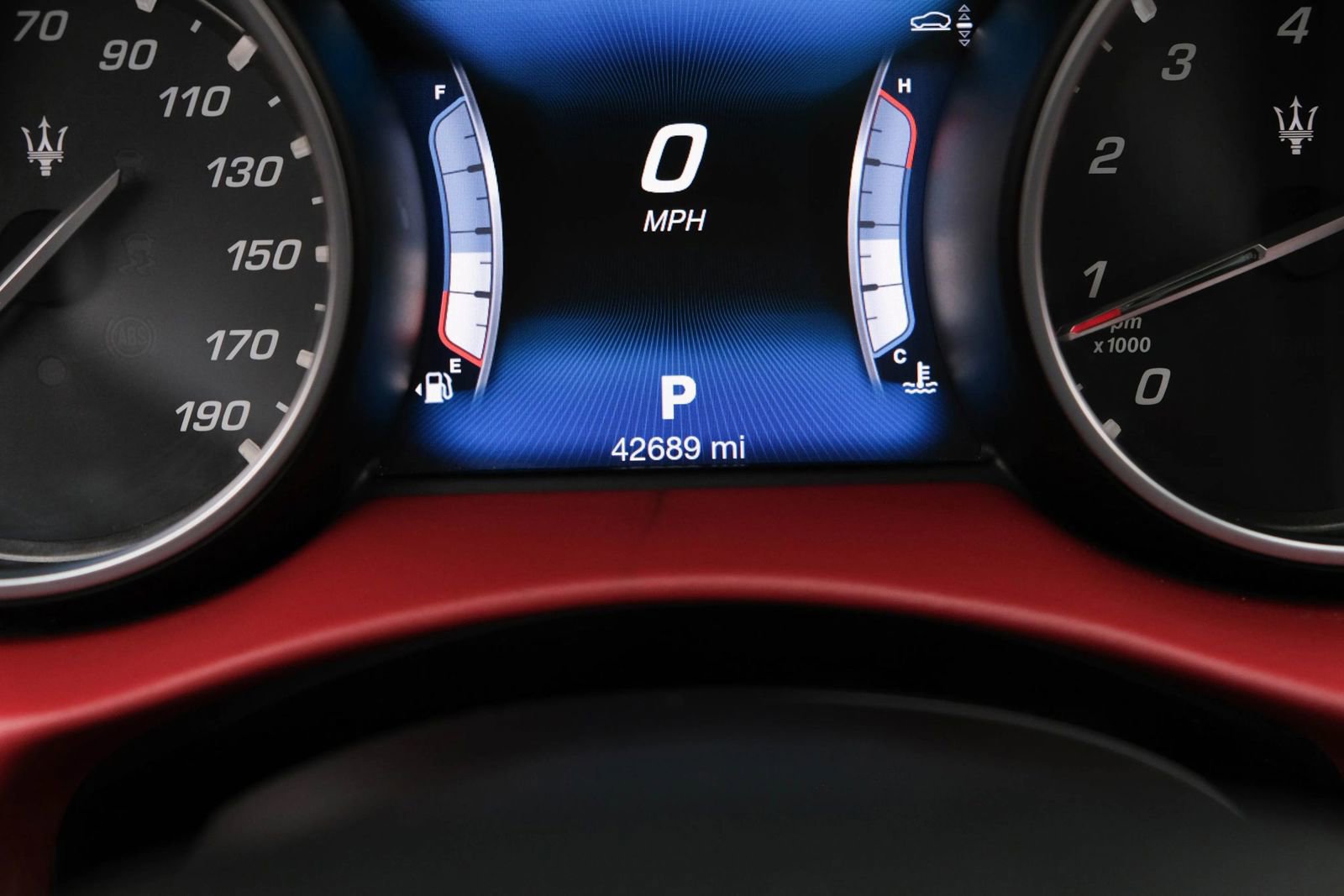 Used 2017 Maserati Levante S image 37