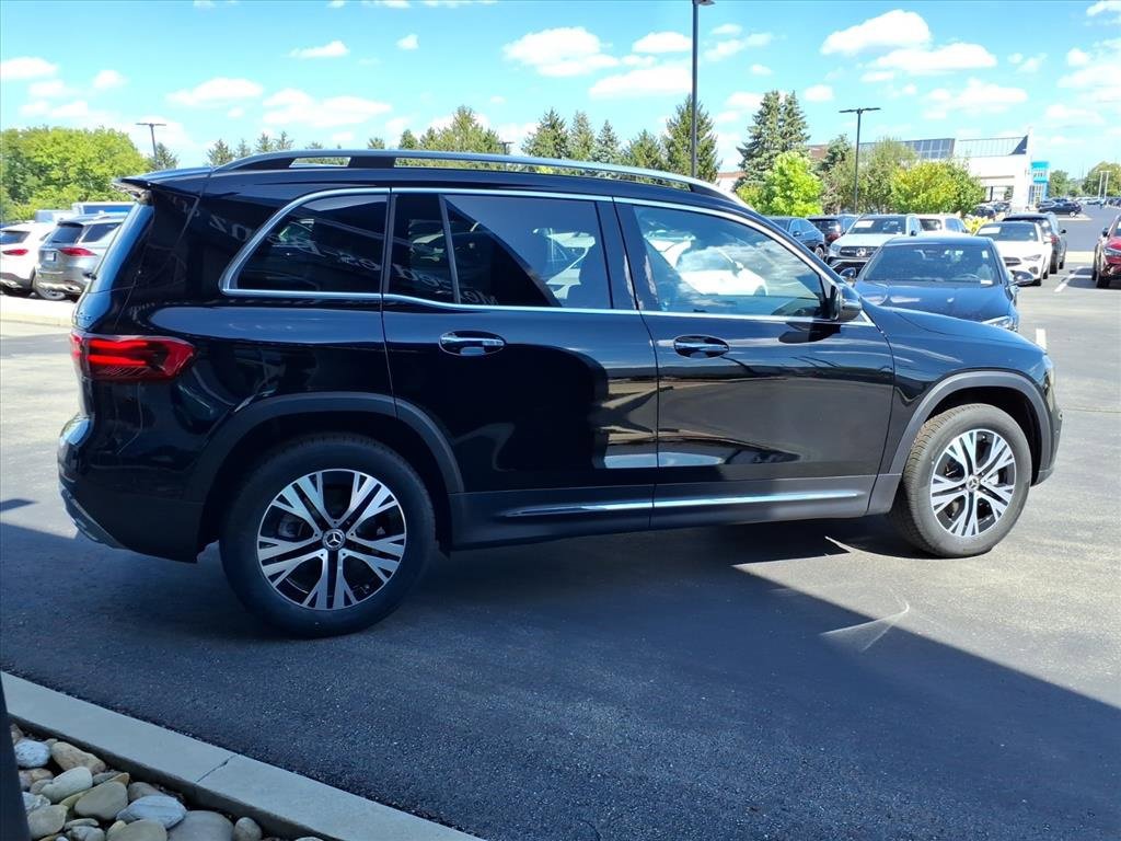New 2025 Mercedes-Benz GLB 250 4MATIC image 8