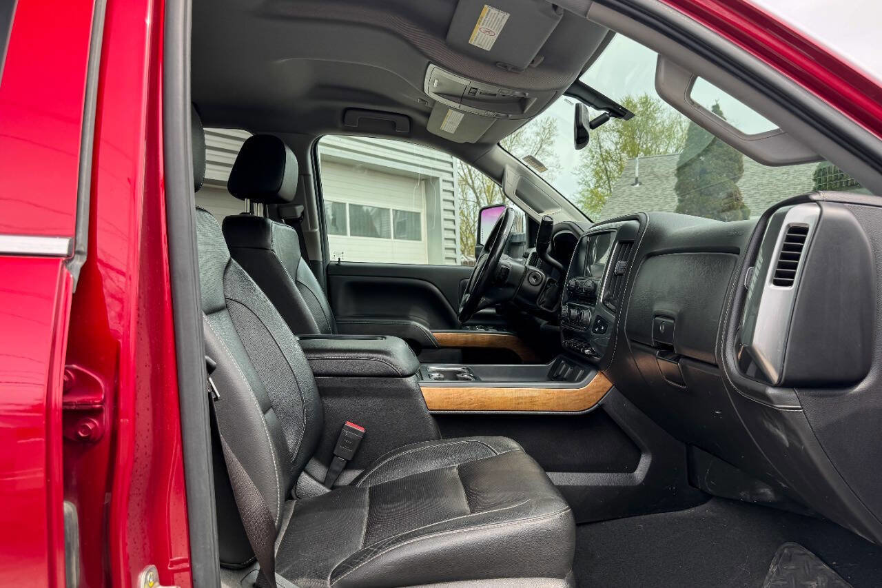 Used 2019 Chevrolet Silverado 3500 LTZ w/ Duramax Plus Package AWD/4WD image 15