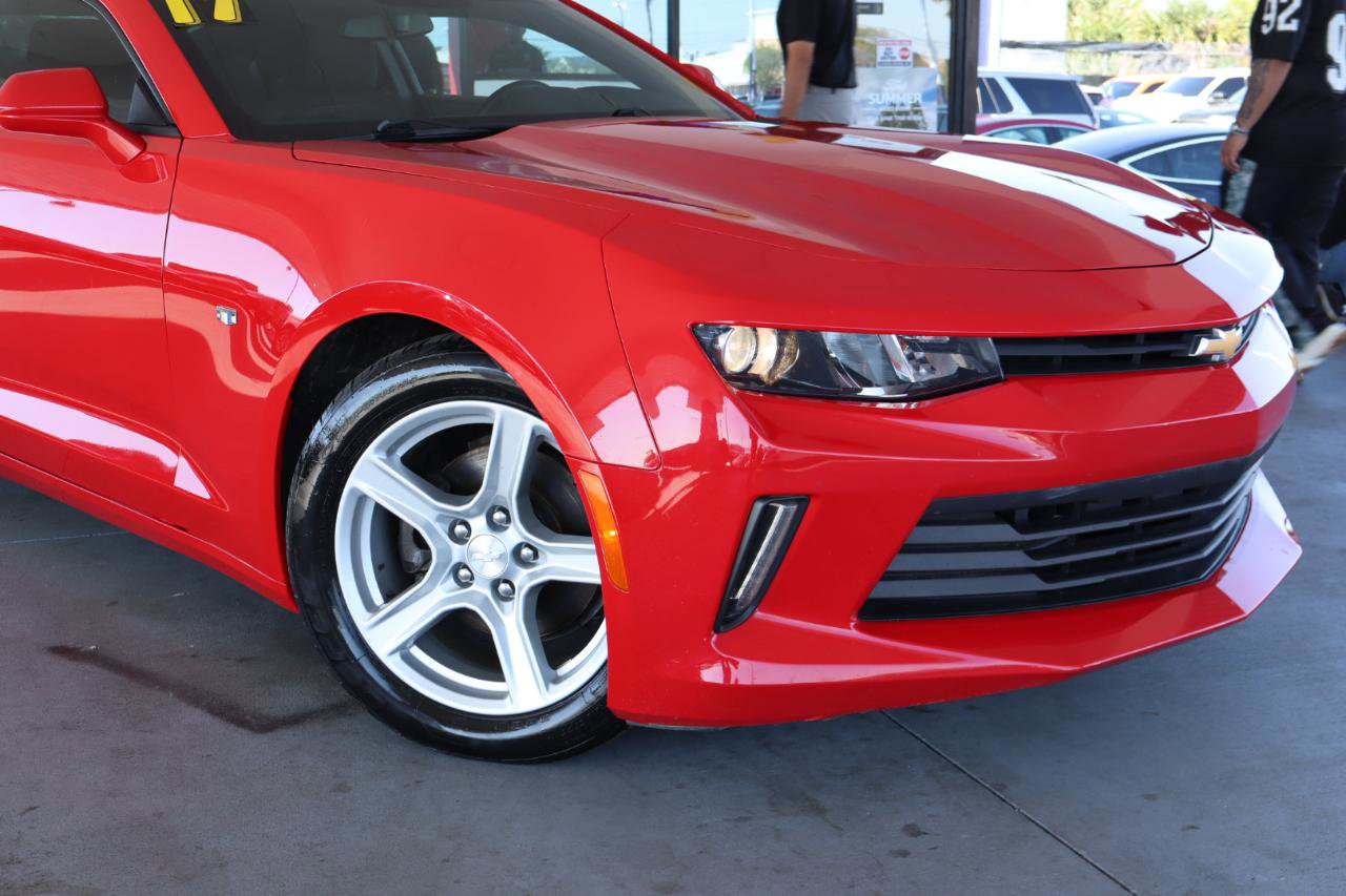 Used 2017 Chevrolet Camaro LT image 2