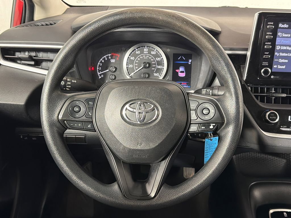 Used 2021 Toyota Corolla LE image 23