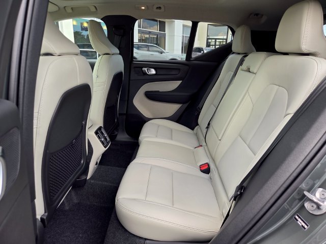New 2026 Volvo XC40 B5 Plus w/ Protection Package Premier AWD/4WD image 11
