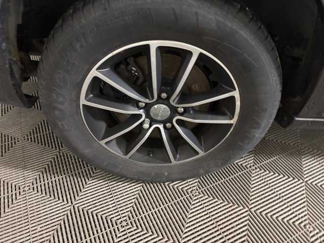 Used 2015 Dodge Grand Caravan SXT w/ Blacktop Package image 42