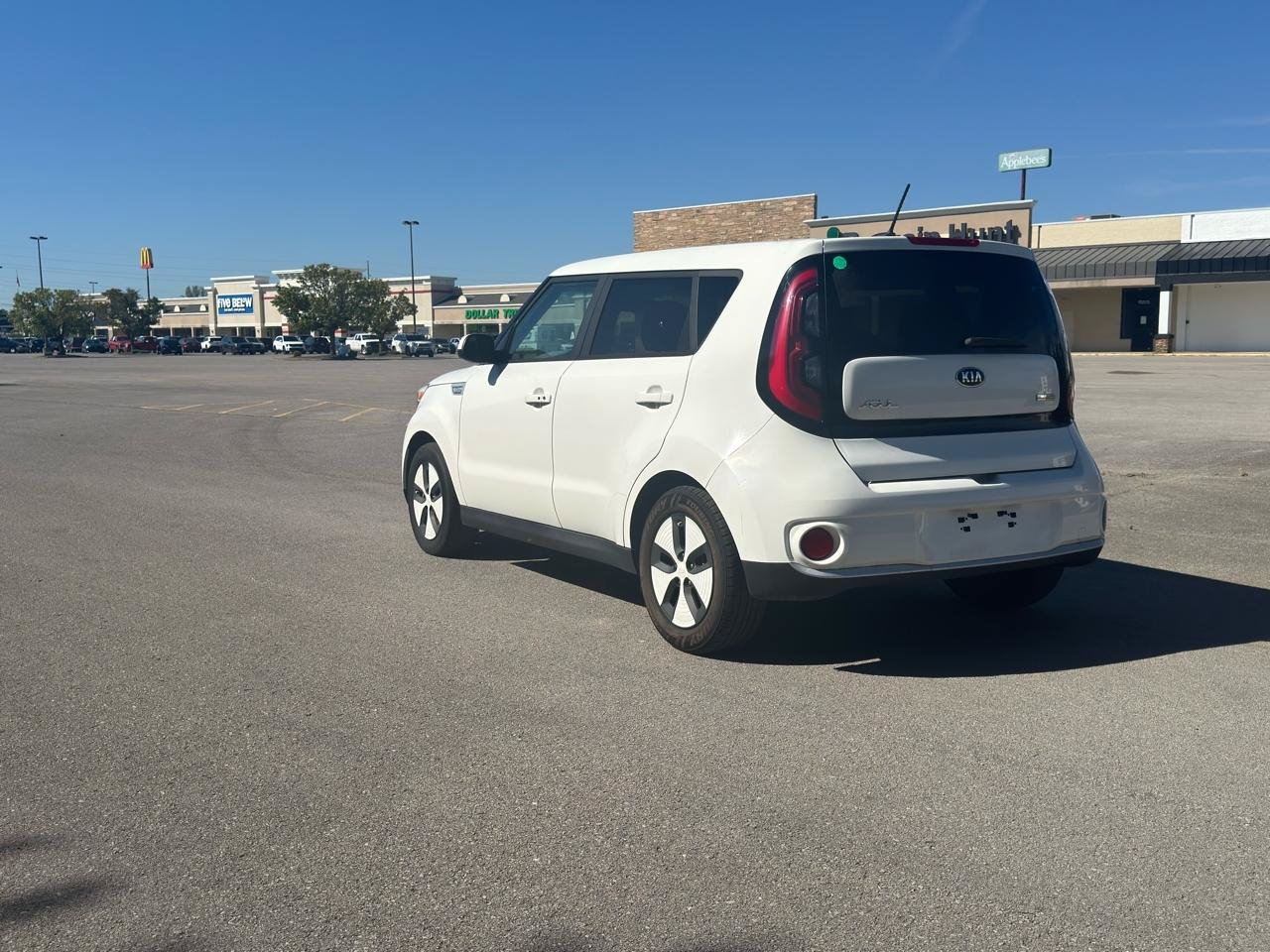 Used 2016 Kia Soul EV FWD image 3