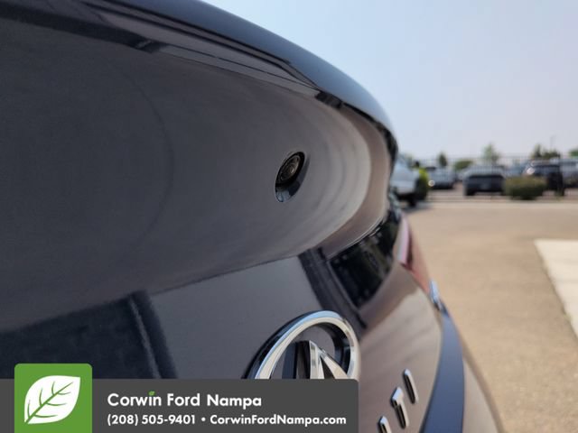 Used 2017 INFINITI Q60 Red Sport 400 AWD/4WD image 27