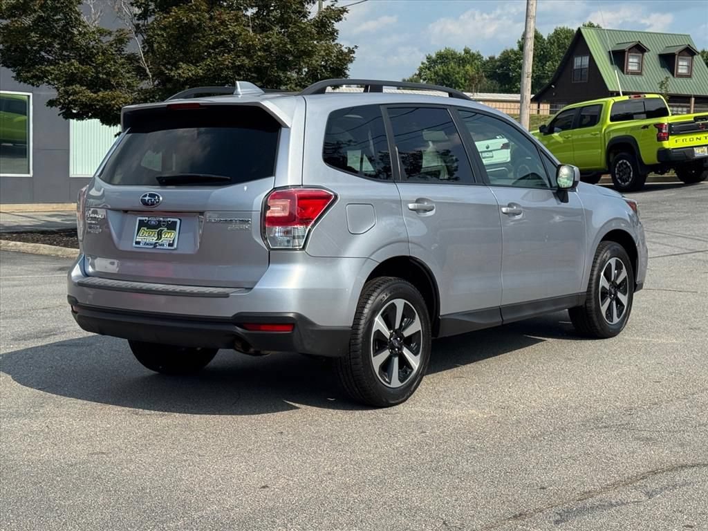 Used 2017 Subaru Forester 2.5i Premium w/ Popular Package #2A AWD/4WD image 3