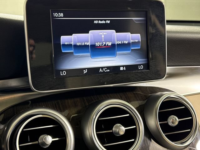 Used 2017 Mercedes-Benz GLC 300 4MATIC image 32