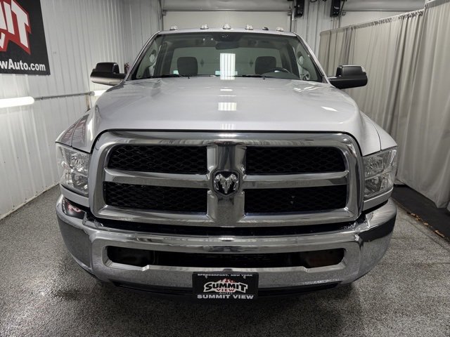 Used 2018 RAM 3500 Tradesman w/ Chrome Appearance Group image 2