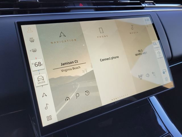 Used 2025 Land Rover Range Rover Sport image 34