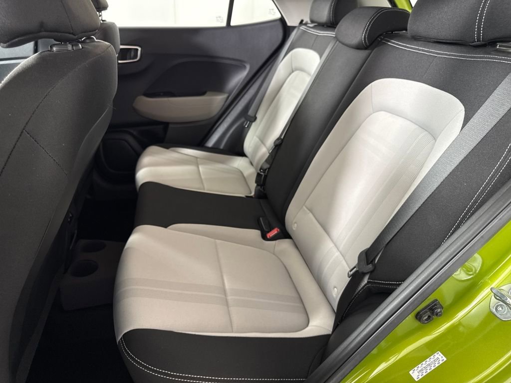 Used 2024 Hyundai Venue SEL image 11