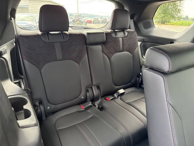 Used 2026 Honda Pilot Black Edition image 14