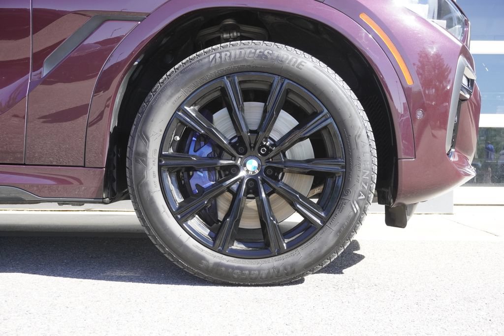 Used 2021 BMW X6 M50i AWD/4WD image 33