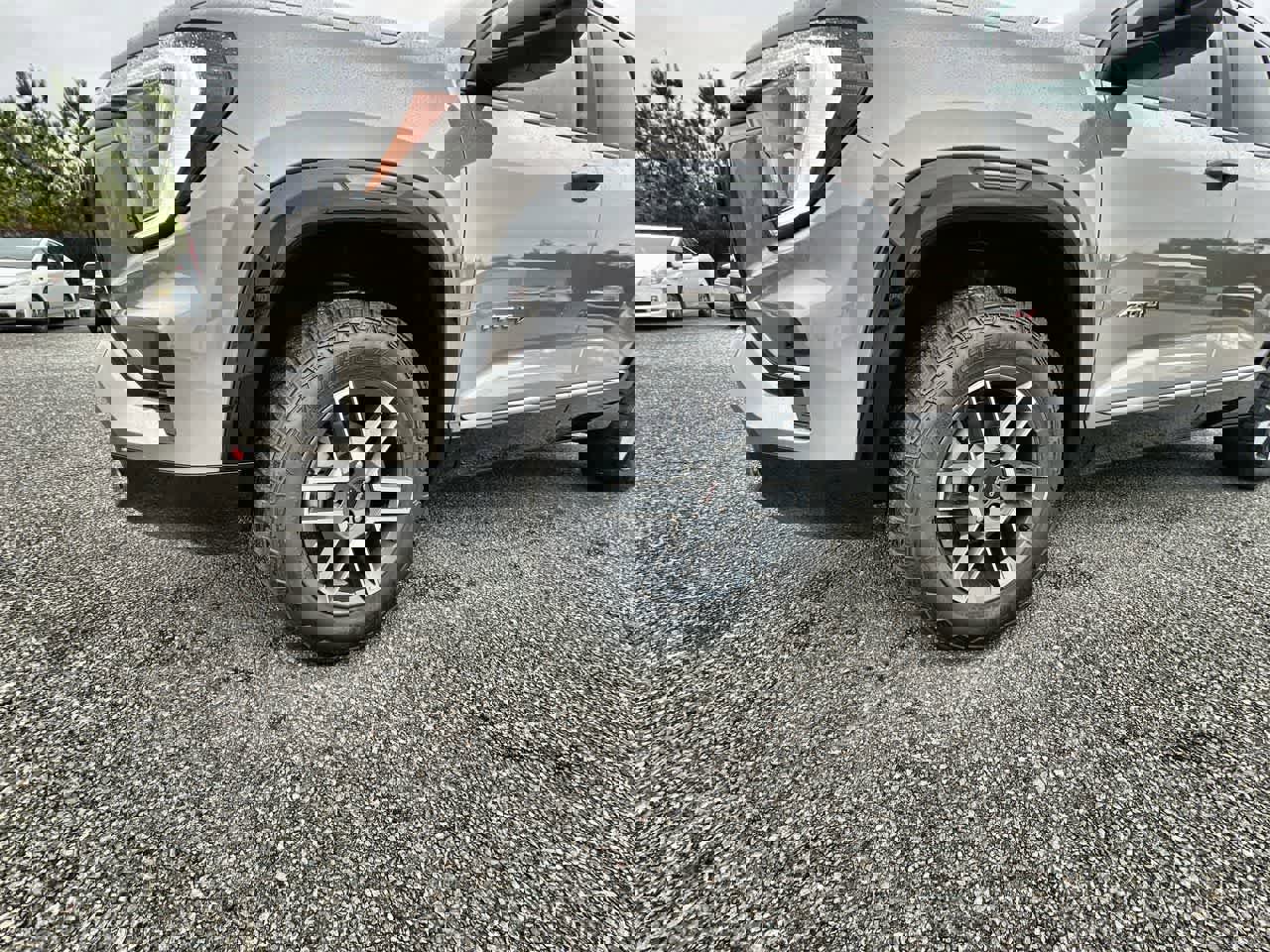 New 2026 GMC Terrain AT4 image 32