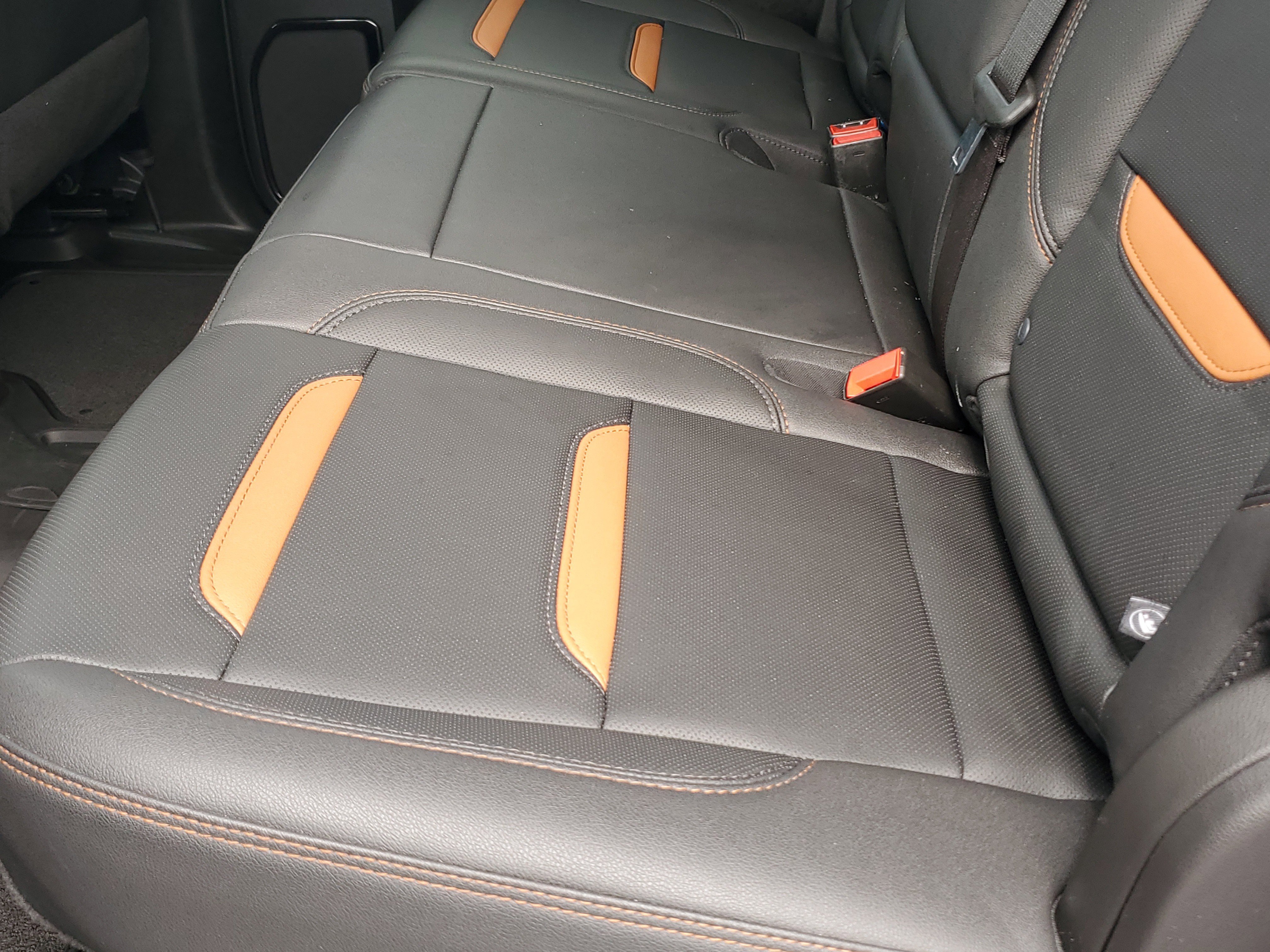 Used 2024 GMC Sierra 1500 AT4 w/ AT4 Premium Package image 12
