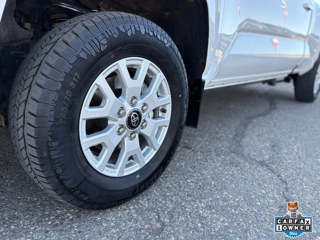 Certified 2024 Toyota Tacoma SR5 AWD/4WD image 13
