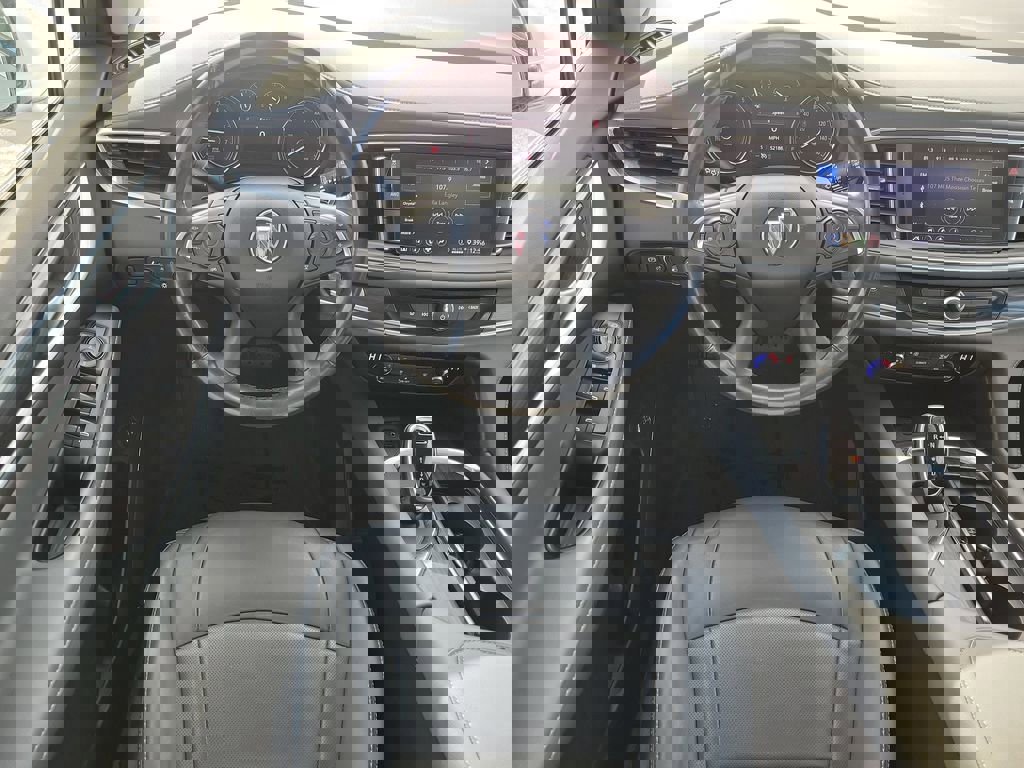 Used 2021 Buick Enclave Essence image 11