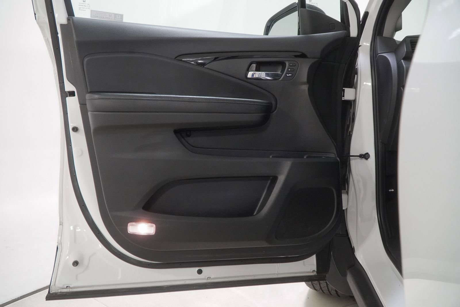 Used 2020 Honda Ridgeline RTL-E image 19