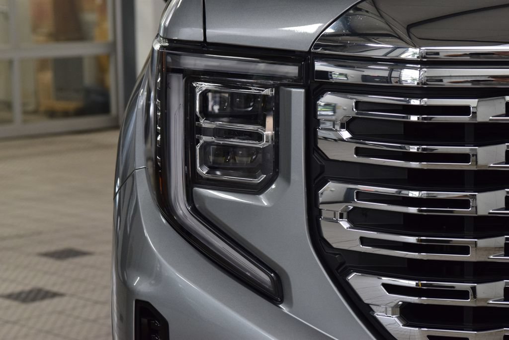 Used 2024 GMC Sierra 1500 Denali AWD/4WD image 12