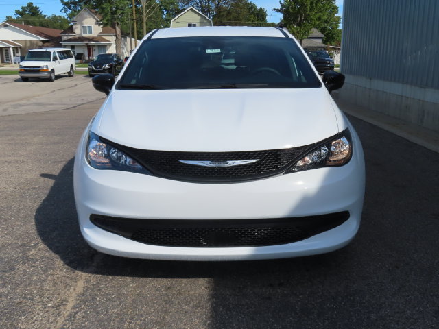 New 2027 Chrysler Pacifica LX FWD image 10