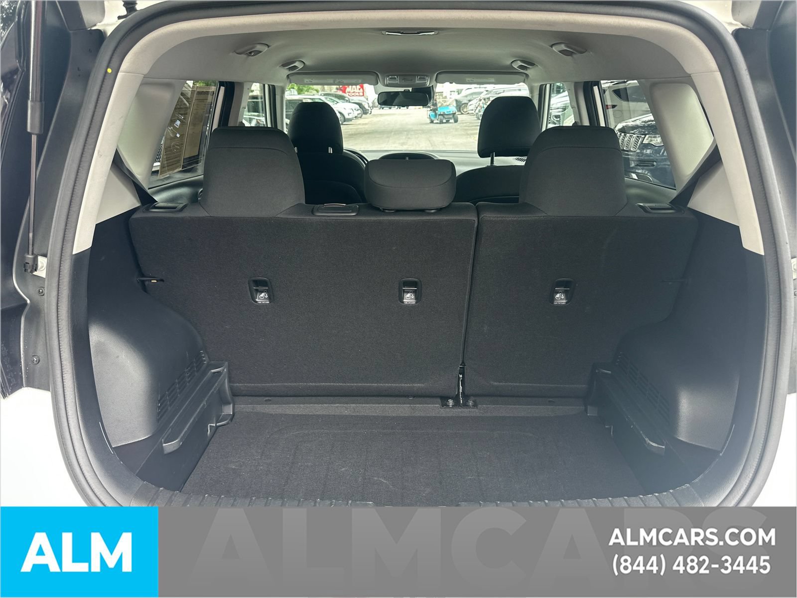 Used 2025 Kia Soul LX w/ LX Technology Package FWD image 21