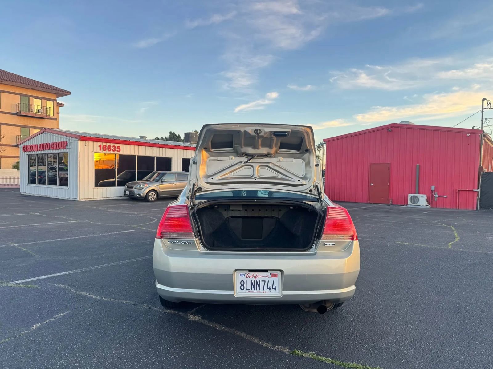 Used 2005 Mitsubishi Galant ES image 7