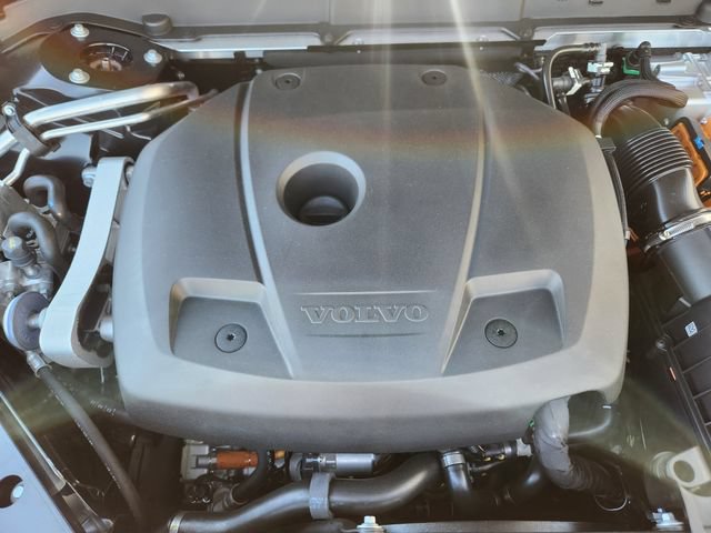 New 2026 Volvo XC60 T8 Plus w/ Climate Package AWD/4WD image 19
