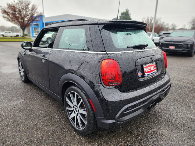 Used 2022 MINI Cooper S w/ Premium Package image 21