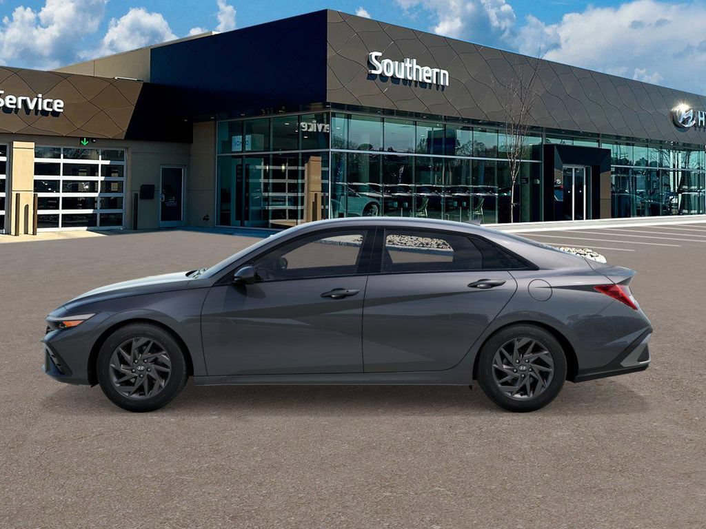 New 2026 Hyundai Elantra Hybrid FWD image 3