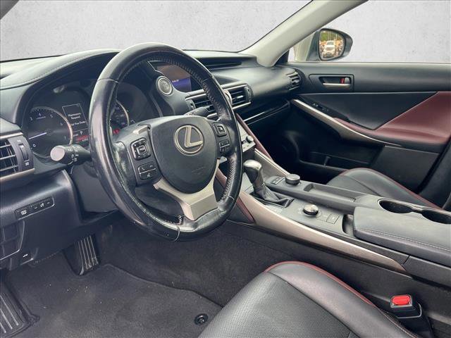 Used 2017 Lexus IS 200t w/ Premium Package RWD image 9