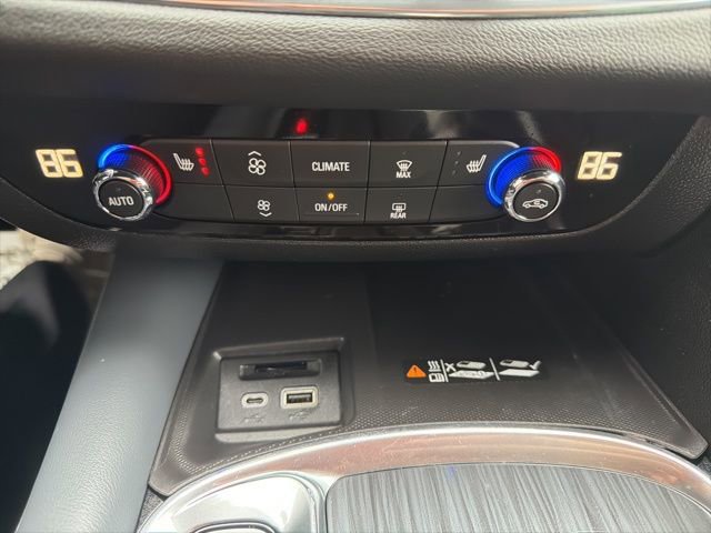 Certified 2023 Buick Enclave Essence w/ Sport Touring Edition FWD image 31