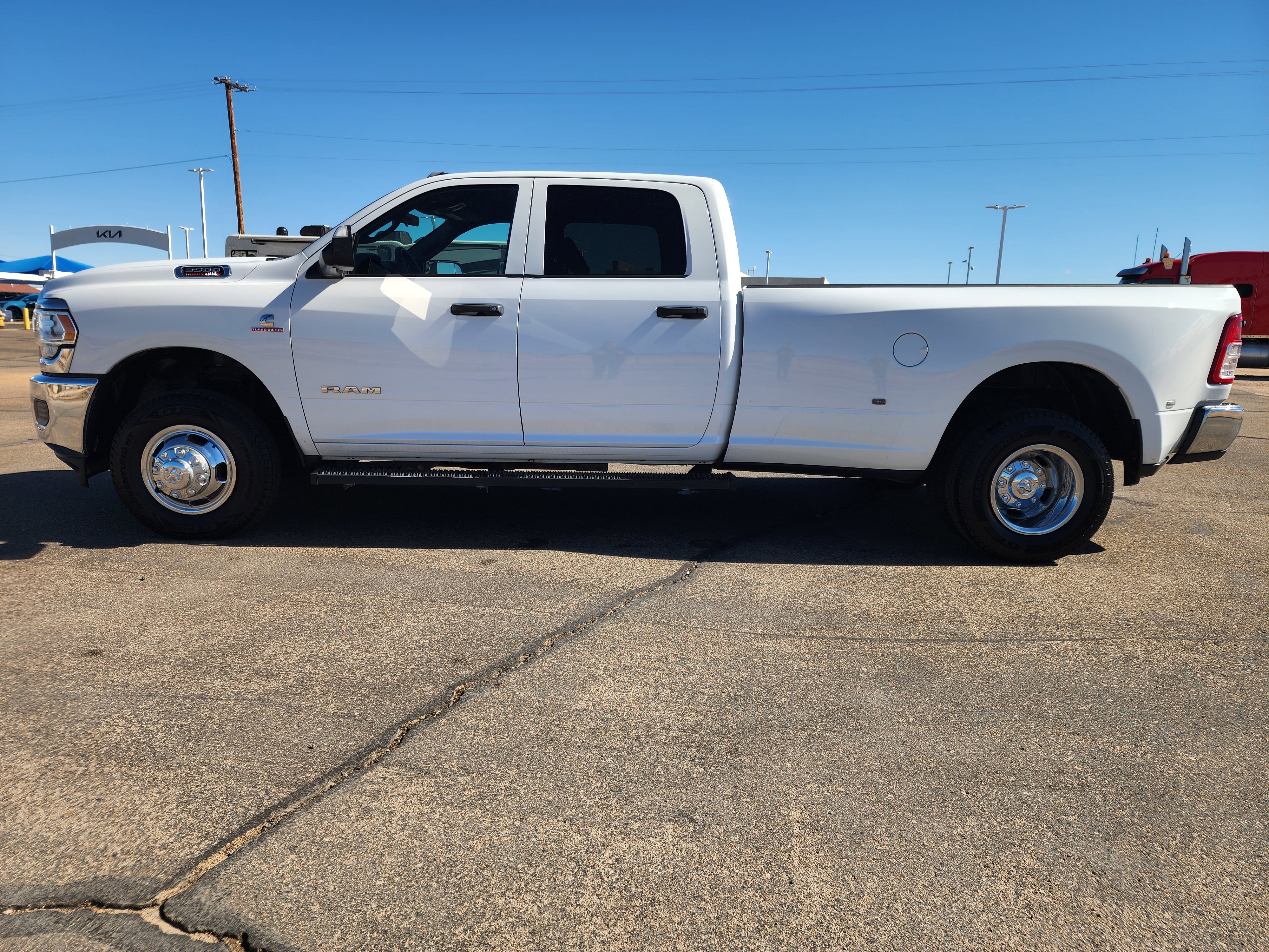 Used 2021 RAM 3500 Tradesman w/ Max Tow Package image 8