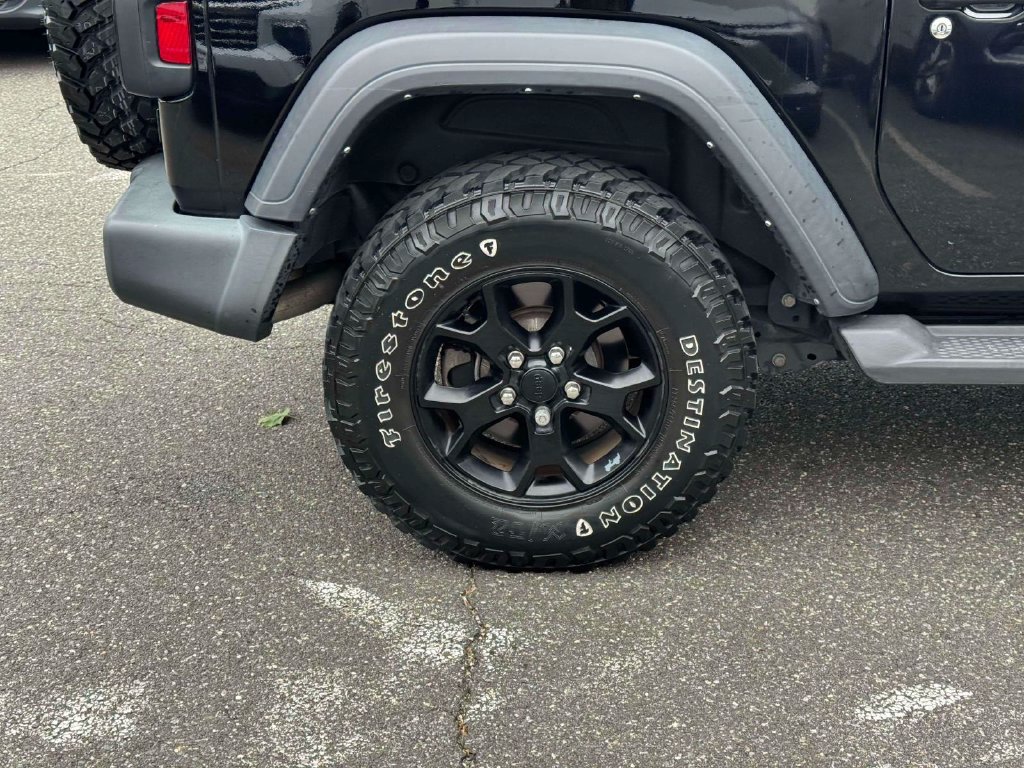 Used 2022 Jeep Wrangler Sport AWD/4WD image 10