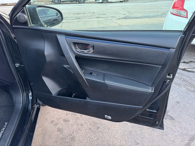 Used 2018 Toyota Corolla SE image 30