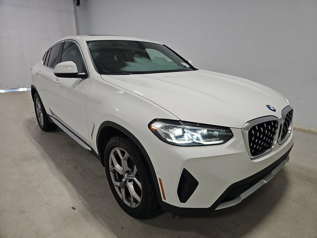 Used 2023 BMW X4 xDrive30i w/ Premium Package AWD/4WD image 1