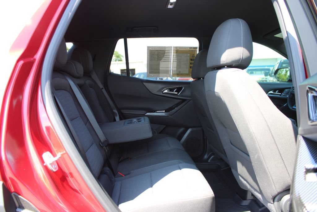 Used 2026 Chevrolet Equinox LT w/ LPO, Floor Liner Package AWD/4WD image 31