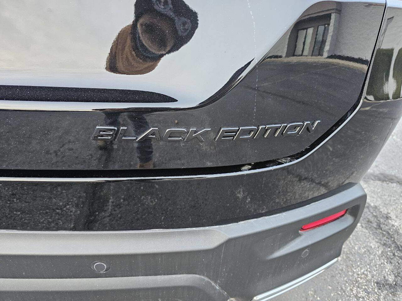 Used 2025 Honda Pilot Black Edition image 8