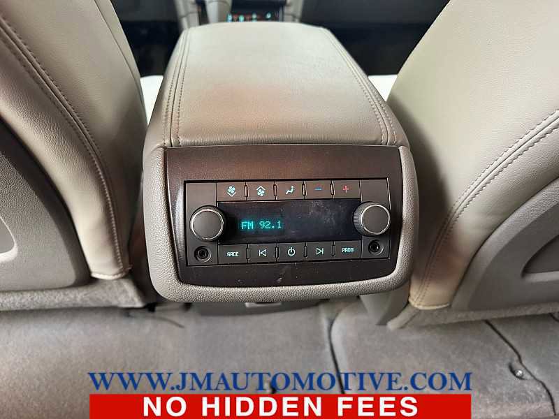 Used 2017 Chevrolet Traverse LT image 19